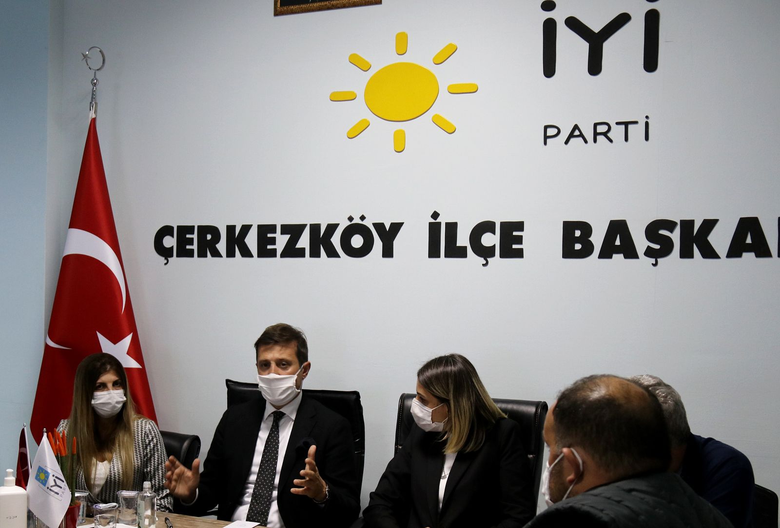 İYİ PARTİ DE PROJELERE TAM DESTEK VERDİ